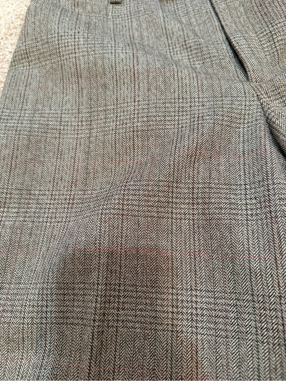 Banana Republic Women’s Wide-Leg Plaid Dress Pants in Brown - Picture 3 of 9